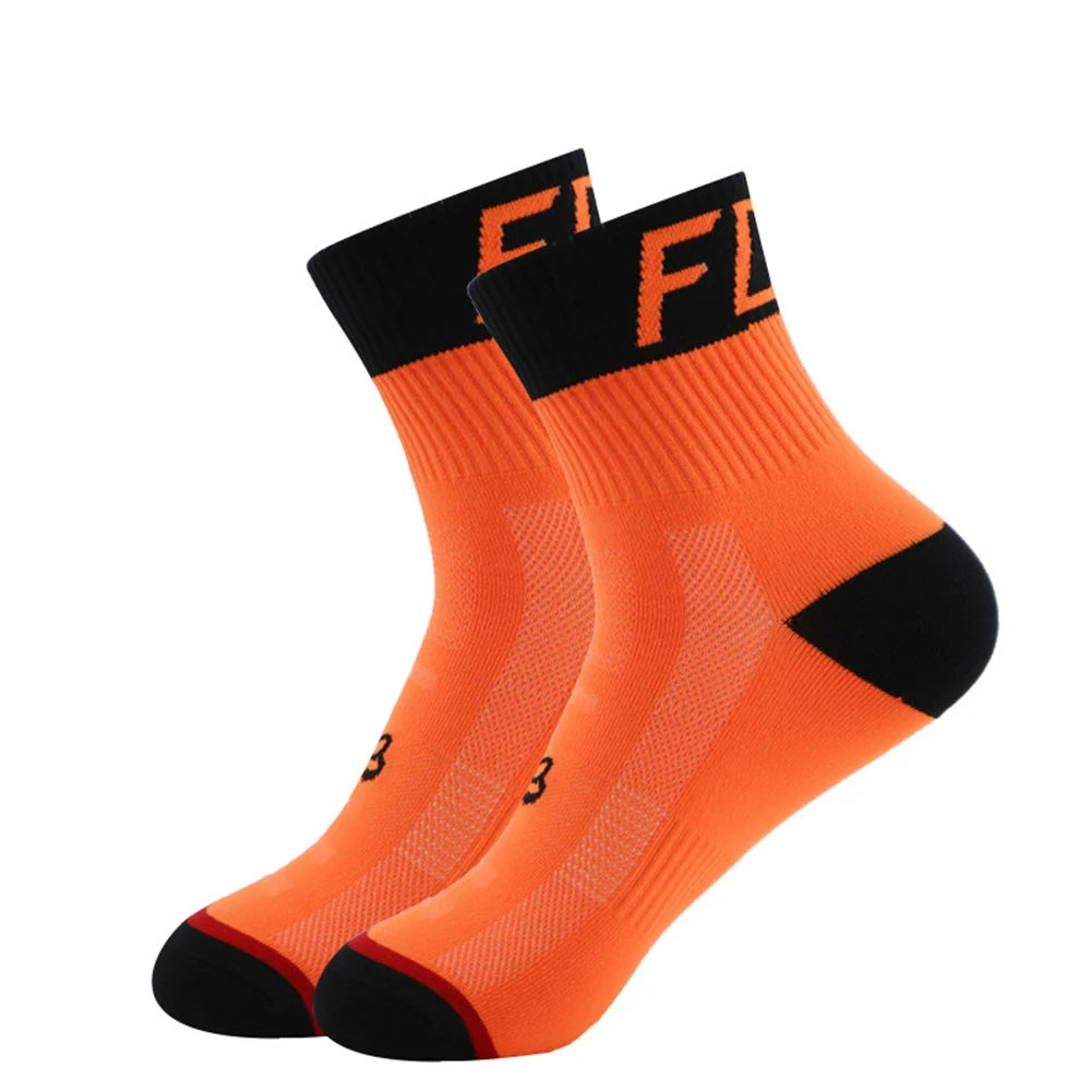 Aero Seamless Cycling Socks